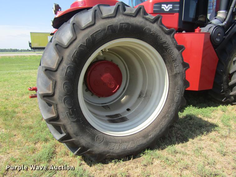 image for item DD8828 2011 Versatile 375 4WD tractor