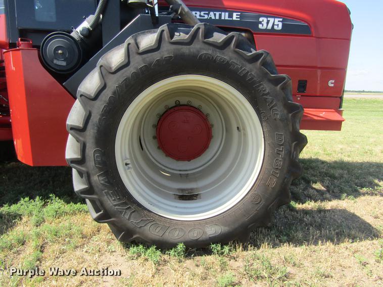 image for item DD8828 2011 Versatile 375 4WD tractor