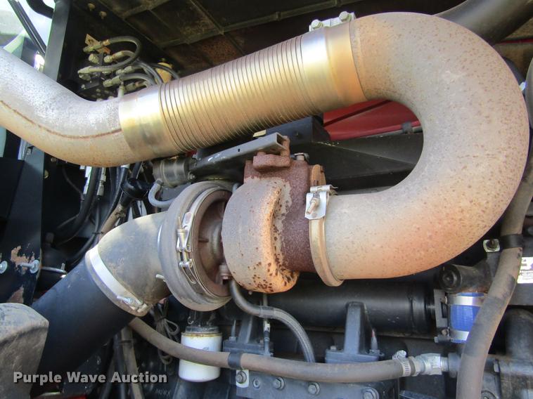 image for item DD8828 2011 Versatile 375 4WD tractor