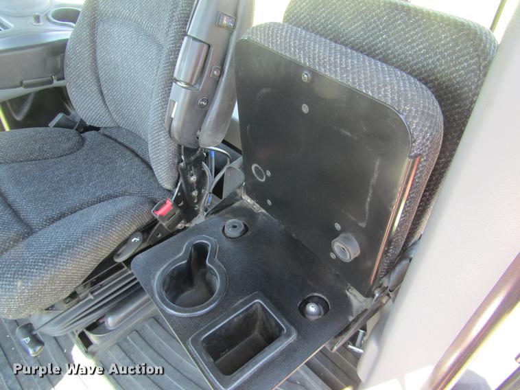 image for item DD8828 2011 Versatile 375 4WD tractor