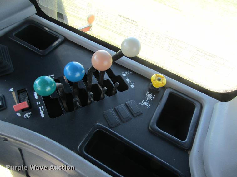 image for item DD8828 2011 Versatile 375 4WD tractor