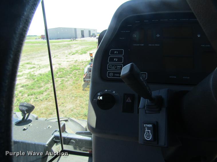 image for item DD8828 2011 Versatile 375 4WD tractor