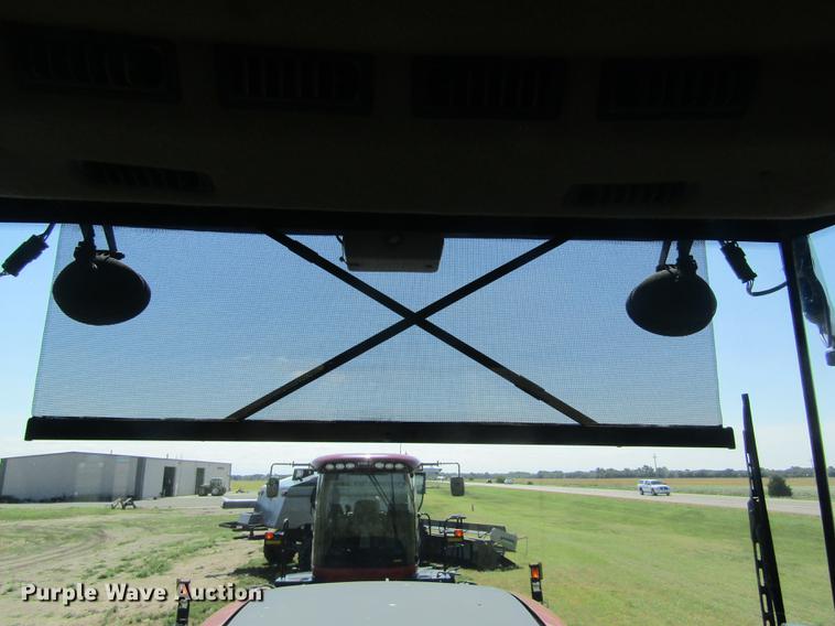 image for item DD8828 2011 Versatile 375 4WD tractor