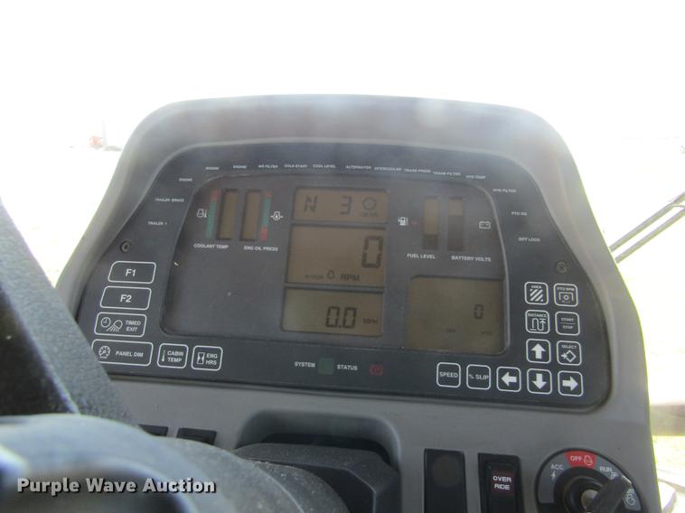 image for item DD8828 2011 Versatile 375 4WD tractor