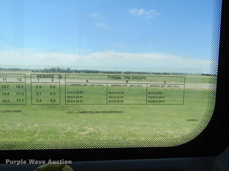 image for item DD8828 2011 Versatile 375 4WD tractor