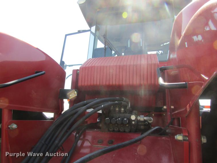 image for item DD8828 2011 Versatile 375 4WD tractor