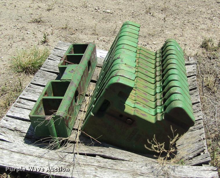 image for item DD8846 (13) John Deere suitcase weights