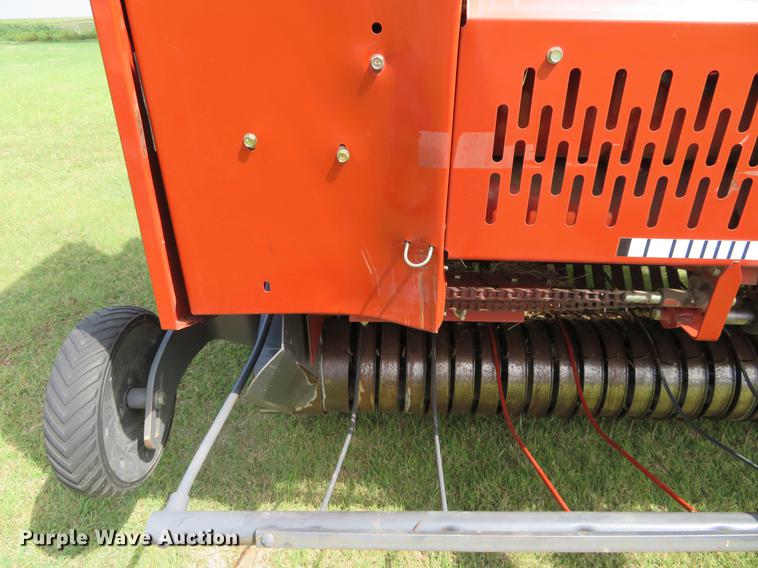 image for item DE6340 2008 Massey Ferguson Hesston 2756A round baler