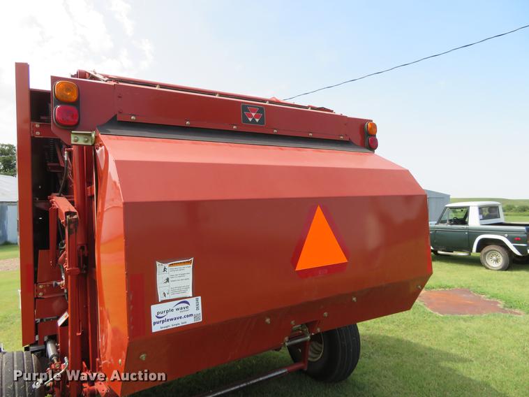 image for item DE6340 2008 Massey Ferguson Hesston 2756A round baler