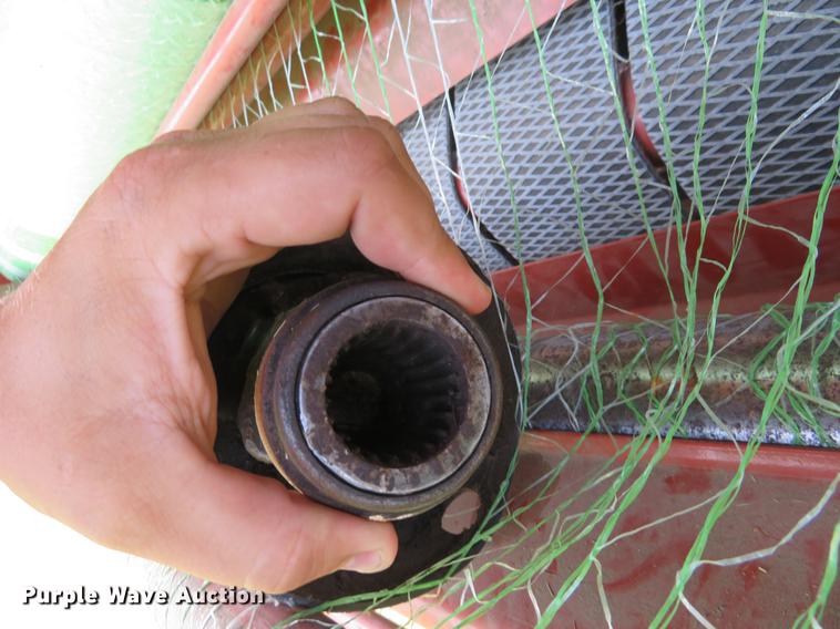 image for item DE6340 2008 Massey Ferguson Hesston 2756A round baler