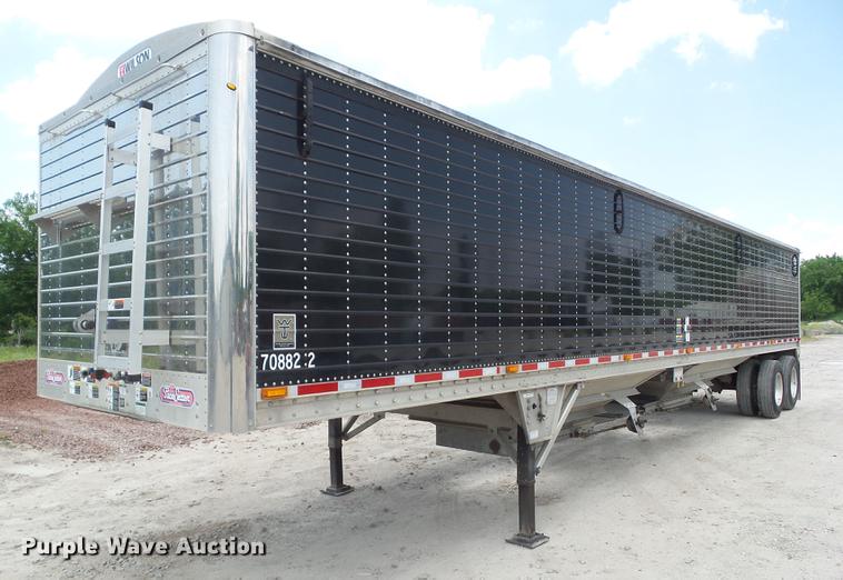 image for item DZ9347 2015 Wilson DWH 550B double hopper grain trailer