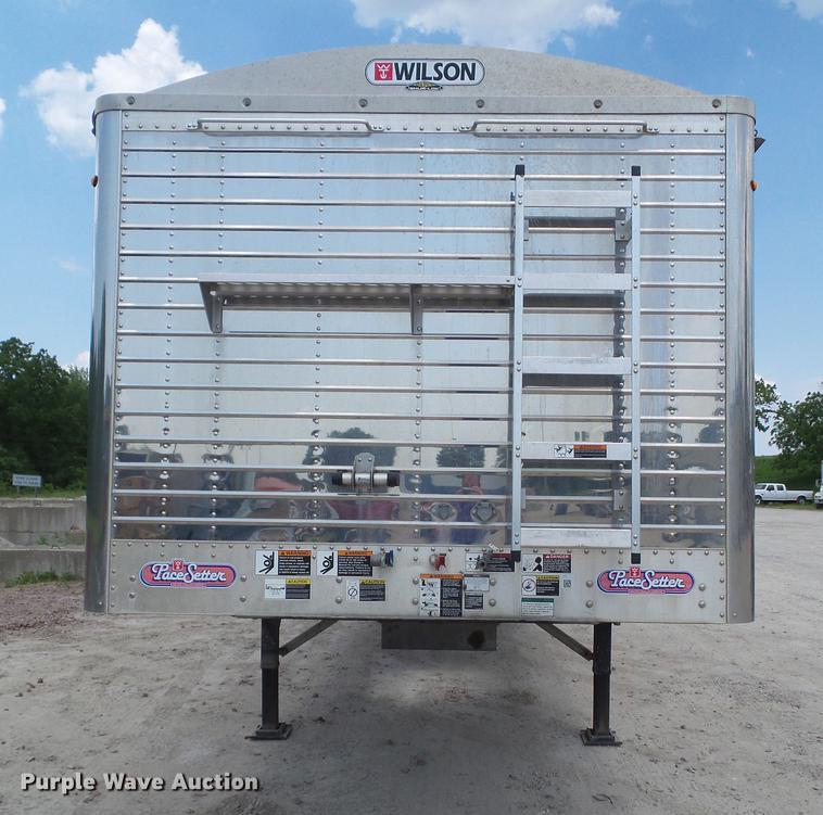 image for item DZ9347 2015 Wilson DWH 550B double hopper grain trailer