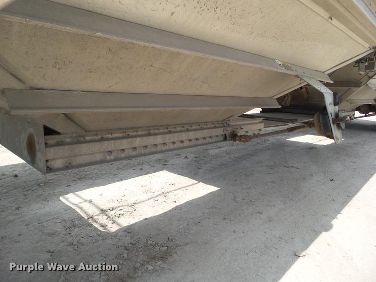 image for item DZ9347 2015 Wilson DWH 550B double hopper grain trailer