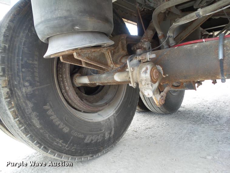 image for item DZ9347 2015 Wilson DWH 550B double hopper grain trailer