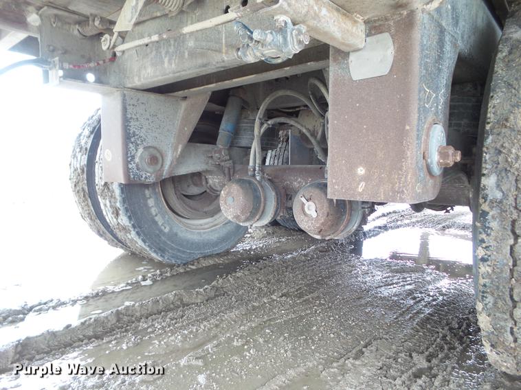 image for item DZ9369 1997 Dorsey enclosed tender trailer