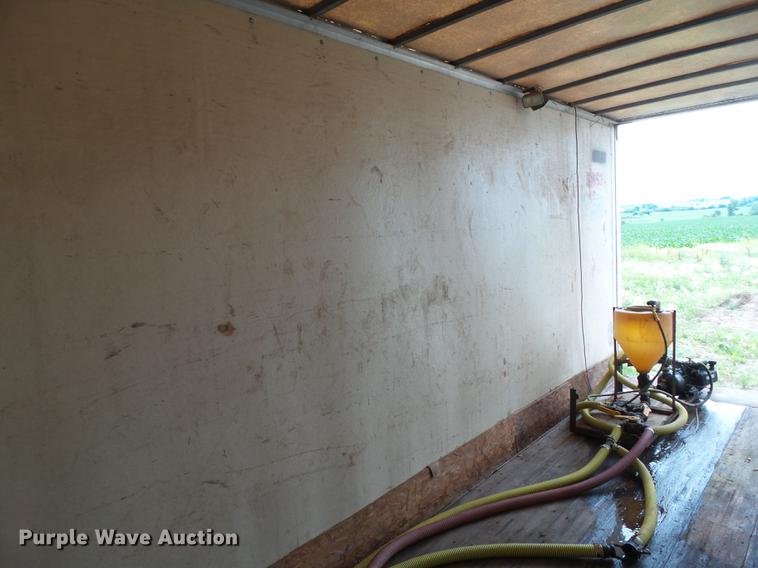 image for item DZ9369 1997 Dorsey enclosed tender trailer