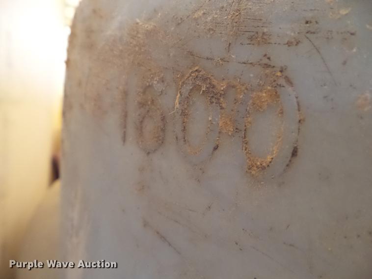 image for item DZ9369 1997 Dorsey enclosed tender trailer