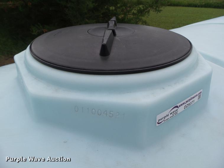 image for item DZ9371 Poly tank