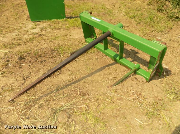 image for item DZ9509 Frontier bale spear