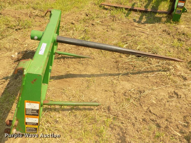 image for item DZ9509 Frontier bale spear