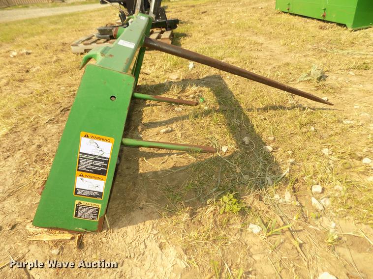 image for item DZ9510 Frontier bale spear