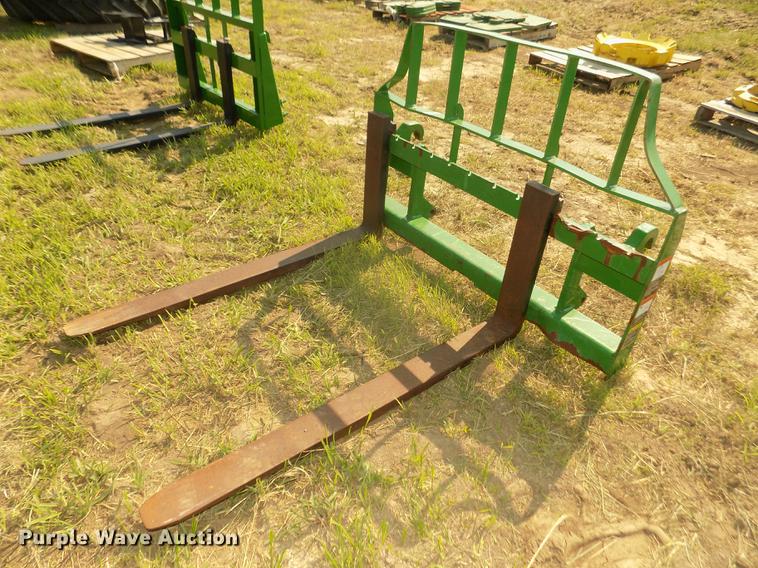 image for item DZ9511 Frontier pallet forks