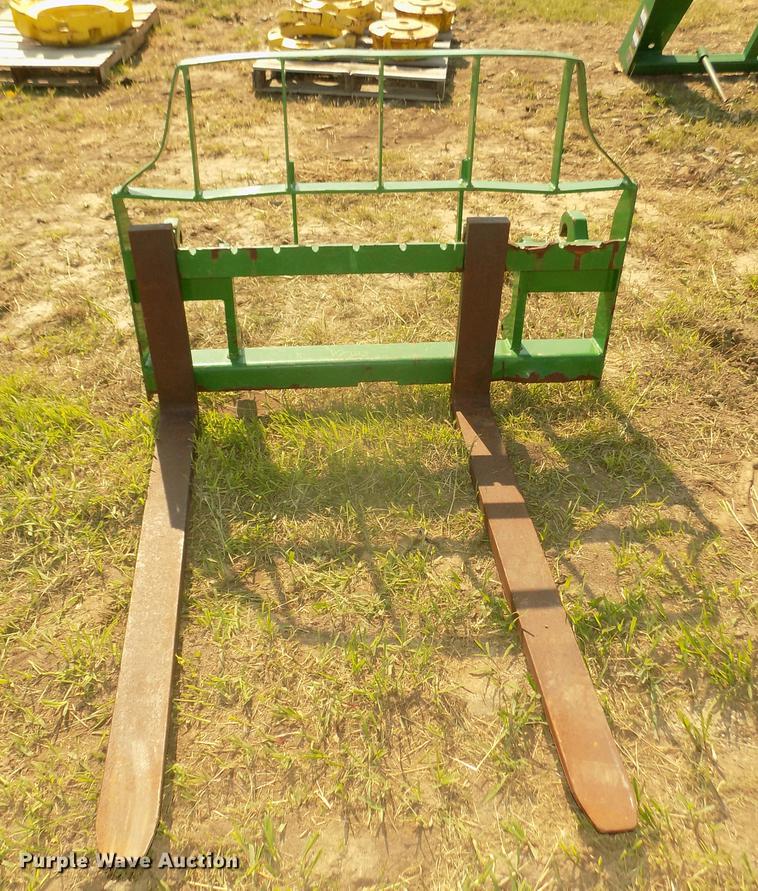 image for item DZ9511 Frontier pallet forks