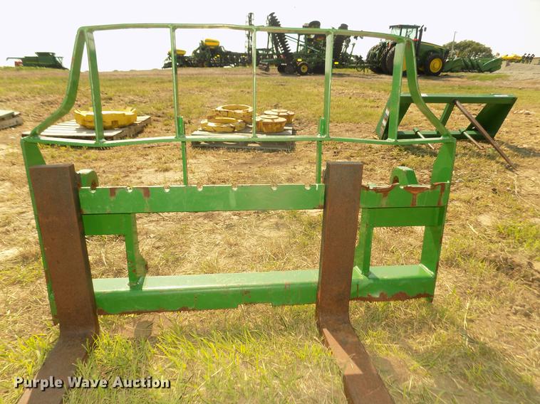 image for item DZ9511 Frontier pallet forks