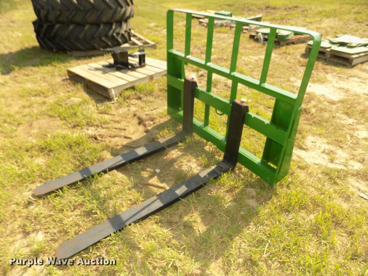 image for item DZ9512 2015 MDS 2615 pallet forks