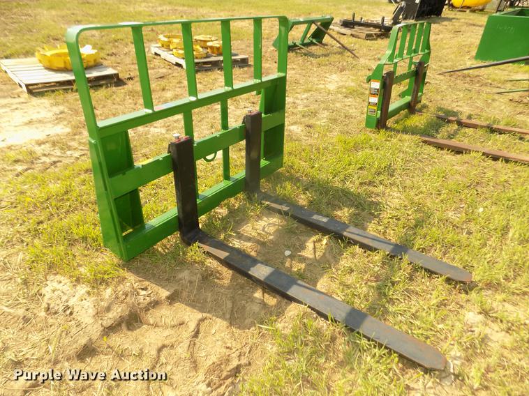 image for item DZ9512 2015 MDS 2615 pallet forks