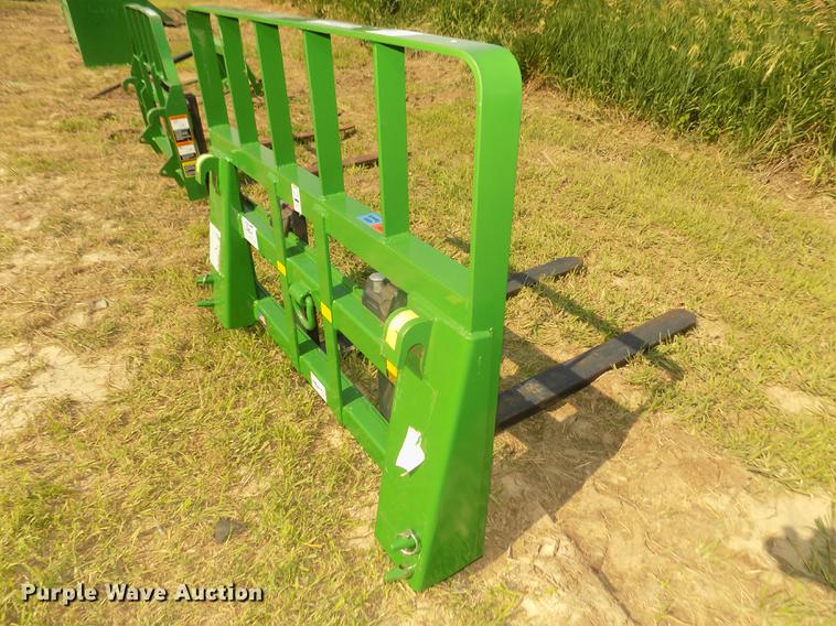 image for item DZ9512 2015 MDS 2615 pallet forks