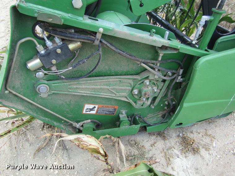 image for item EI9496 2013 John Deere 630F flex head
