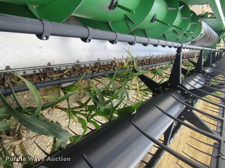 image for item EI9496 2013 John Deere 630F flex head