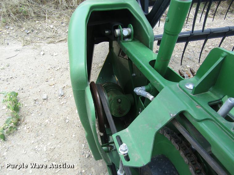 image for item EI9496 2013 John Deere 630F flex head