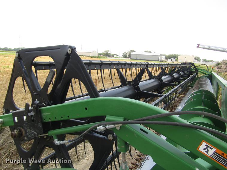 image for item EI9496 2013 John Deere 630F flex head