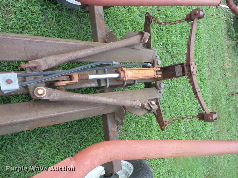 image for item EI9842 M&W RC456 hay rake