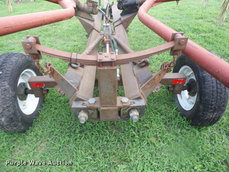 image for item EI9842 M&W RC456 hay rake