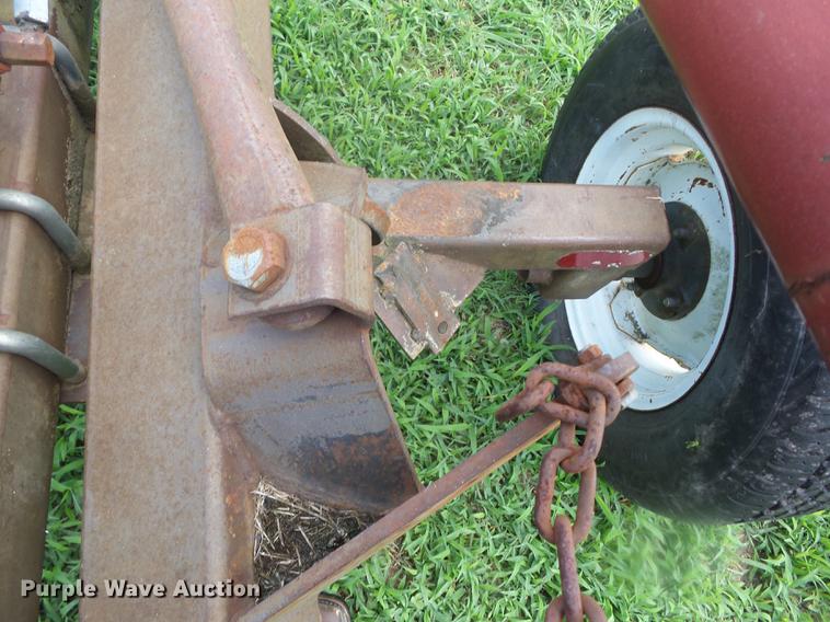 image for item EI9842 M&W RC456 hay rake