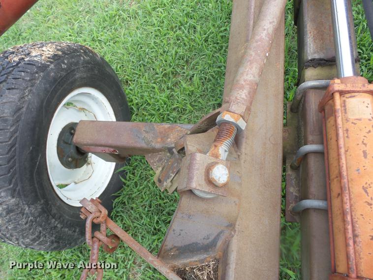 image for item EI9842 M&W RC456 hay rake