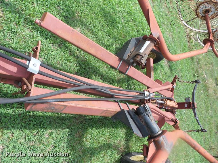 image for item EI9843 M&W hay rake