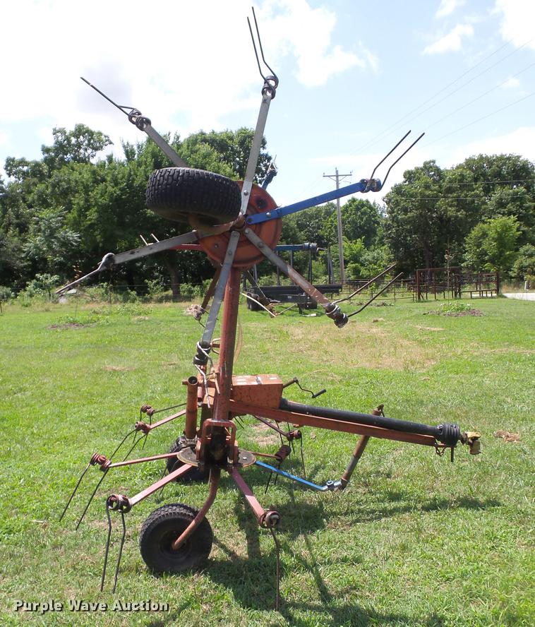 image for item EI9845 Hay tedder