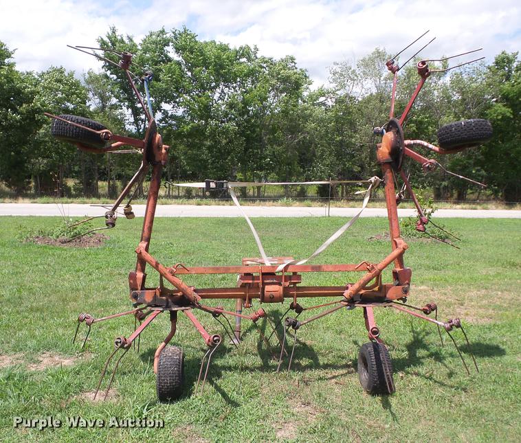 image for item EI9845 Hay tedder