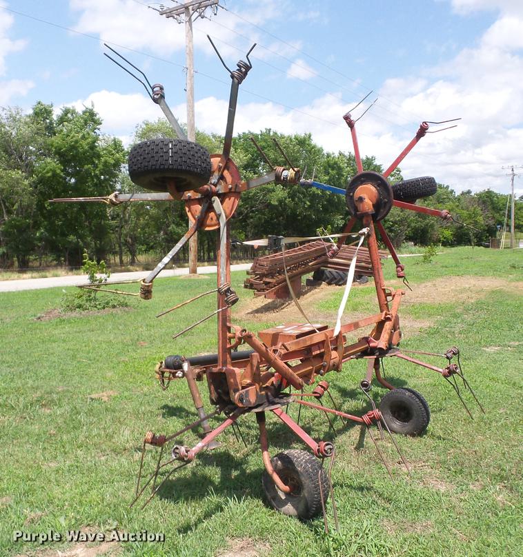 image for item EI9845 Hay tedder