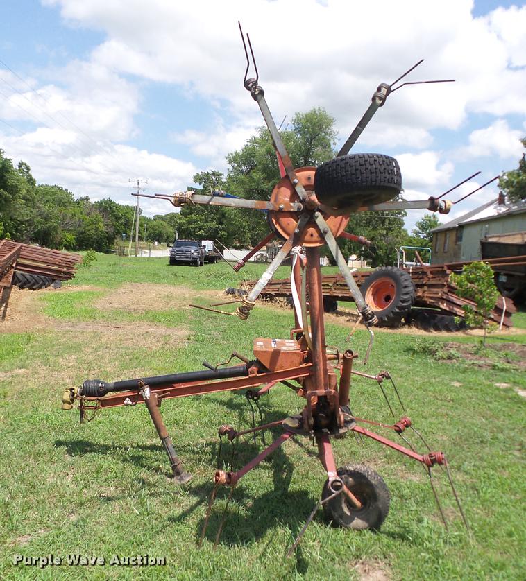 image for item EI9845 Hay tedder