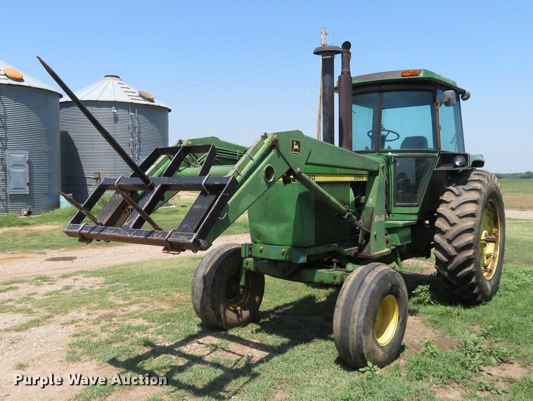 image for item EJ9709 1977 John Deere 4430 tractor