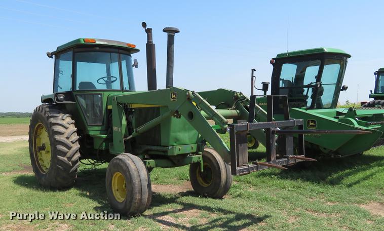 image for item EJ9709 1977 John Deere 4430 tractor