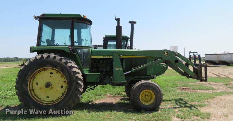 image for item EJ9709 1977 John Deere 4430 tractor