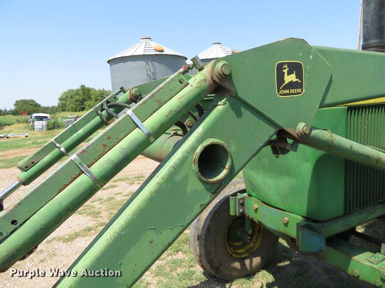 image for item EJ9709 1977 John Deere 4430 tractor