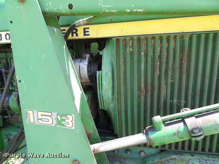 image for item EJ9709 1977 John Deere 4430 tractor