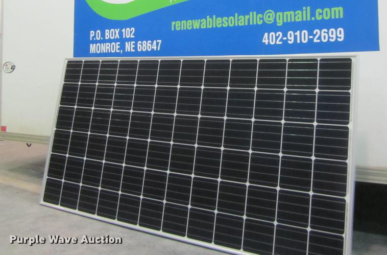 image for item G1209 (26) 2018 Mission solar panels